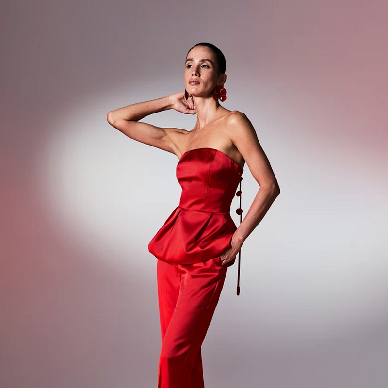 ПРАВЫЙ 1: ZARINA фламенко